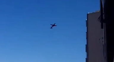 Alçak uçuş yapan uçak korkuttu!