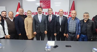 MHP eski il başkanı CHP'ye katıldı