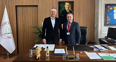 Belediye Başkanı Dr. Ömer Selim Alan, Başhekim Burak Bahadır’ı ziyaret etti