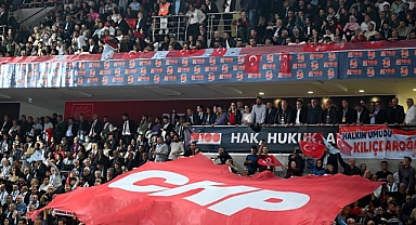 CHP'de ön seçim yetkisi örgütlere verildi.