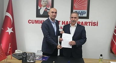 Erol Sarıal CHP Kilimli İlçe Başkanlığı’ndan istifa etti. Belediye başkanlığı aday adaylığı başvurusunu yaptı