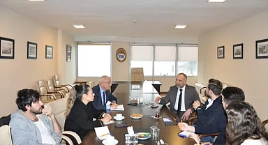 Genç girişimciler Metin Demir'e brifing verdi