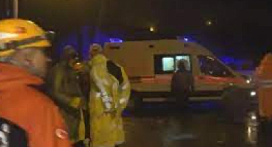 Göçük altında kalan 22 kurtarma görevlisi hastaneye kaldırıldı