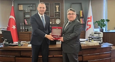 Rektör İsmail Hakkı Özölçer’den Uzay Ajansı Başkanı Yusuf Kıraç’a ziyaret