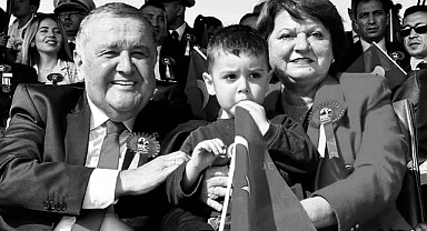 Belediye Başkanı, eşine böyle veda etti