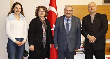 Aynur Abla Cumalı kadınlara destek istedi