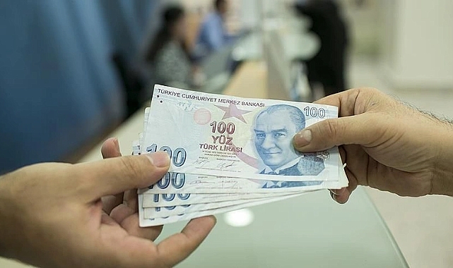 Emeklilerde kök maaş bilmecesi: SGK Uzmanı zam için tarih ve rakam verdi