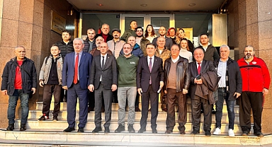 CHP’liler Zonguldak Tiyatro Platformu ile buluştu