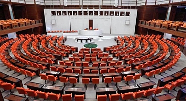 CHP’den asgari ücretin üç ayda bir enflasyon oranında düzenlenmesi için kanun teklifi