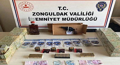Cinsel gücü artırıcı hap ve uyuşturucu ele geçirildi