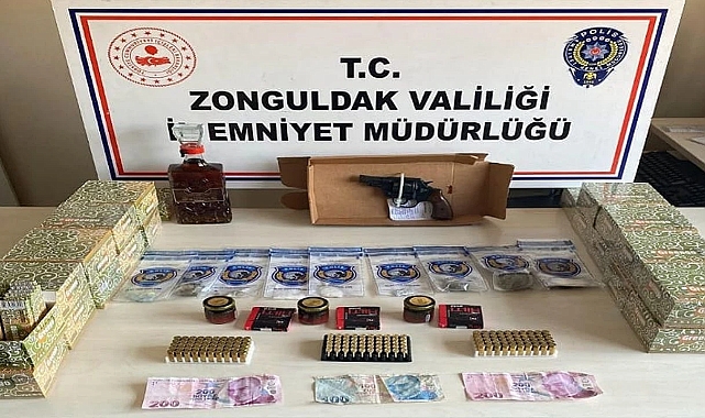 Cinsel gücü artırıcı hap ve uyuşturucu ele geçirildi