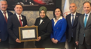 Tahsin Erdem Mazbatasını aldı