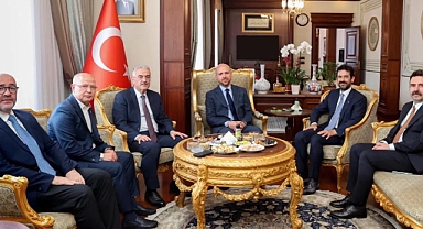 Bursa Valisi’nden Tepki Çeken Ağırlama